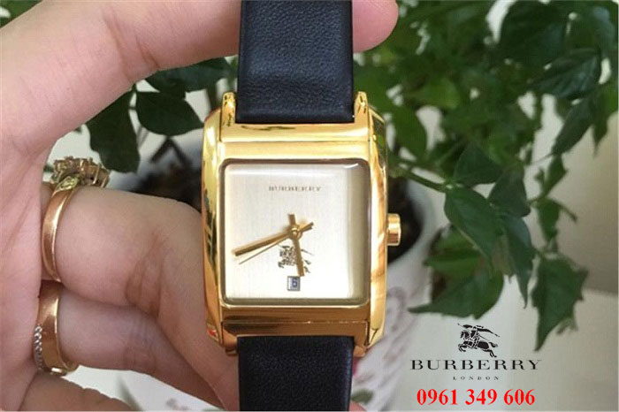 Đồng hồ đẹp cho nữ Burberry BU1571