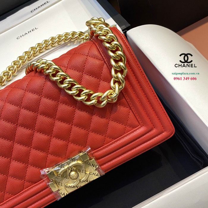 Túi hàng hiệu nữ màu đỏ da hạt da sần Chanel boy da Caviar đỏ