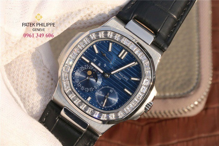 Đồng hồ nam cao cấp Patek Philippe Nautilus 5722G-001