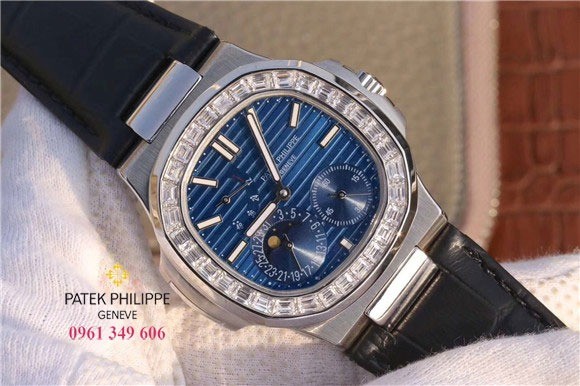 Đồng hồ nam cao cấp Patek Philippe Nautilus 5722G-001