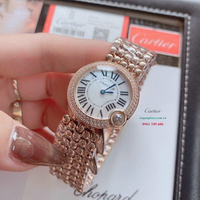Cách chọn đồng hồ nữ tay to Đồng hồ nữ xách tay Cartier w6700255