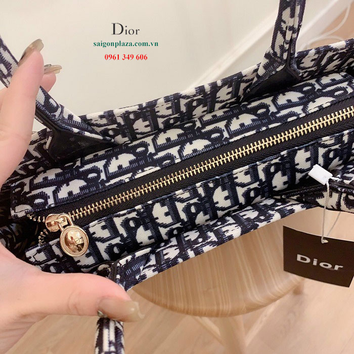 túi nữ miệng rộng khóa kéo Dior Book Tote M1296ZRIW M928