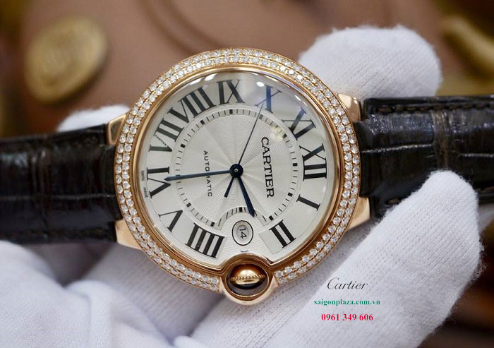 Đồng hồ nam đẹp cho người tay to Cartier Ballon Bleu 42mm WE900851