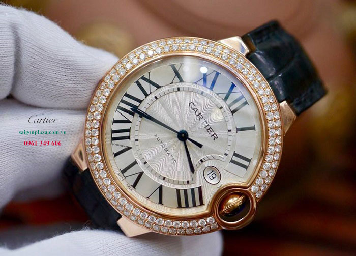 Đồng hồ nam đính đá quý kim cương Cartier WE900851 Ballon Bleu 42mm 