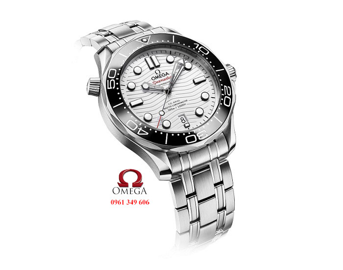 Đồng hồ phong cách James Bond Omega 210.30.42.20.04.001