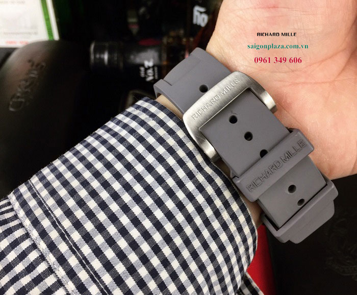 Đồng hồ ôm cổ tay dây cao su Richard Mille RM 26-02 gấu trúc chính hãng