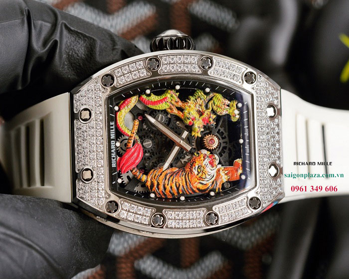 Đồng hồ Richard Mille RM 51-01 Tourbillon Tiger And Dragon - Michelle Yeoh