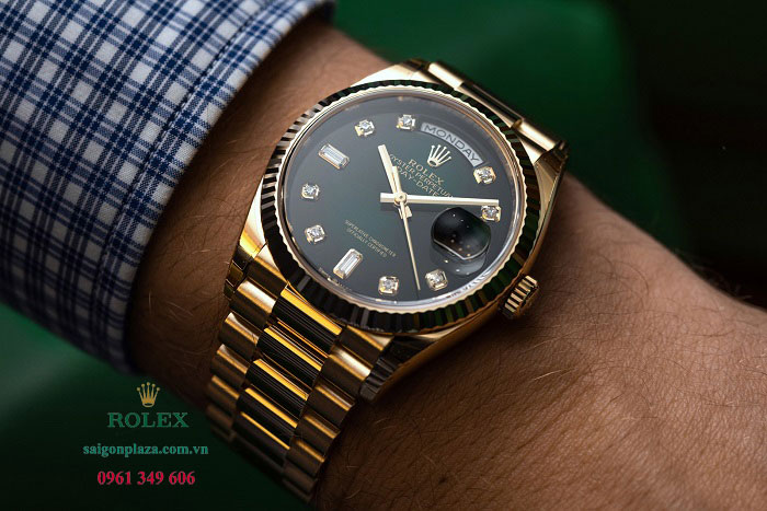 Đồng hồ đeo tay lịch lãm size 36 Rolex Day-Date 128238-0069 Mặt số Ombre xanh lá