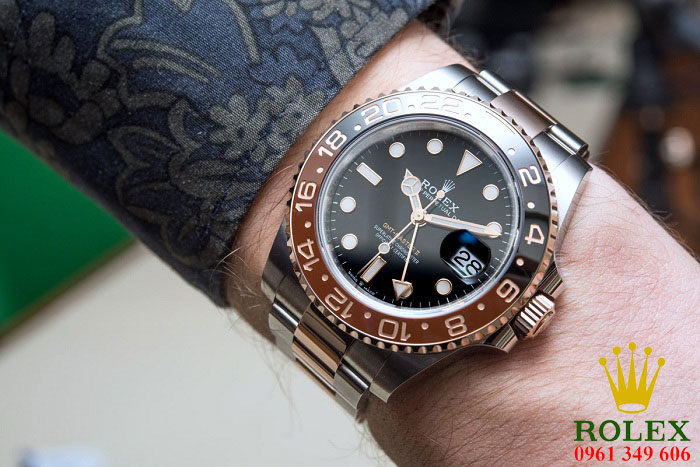 Đồng hồ Rolex mặt màu đen demi vàng hồng 126711CHNR