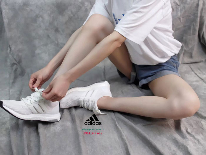 giày chạy bộ adidas nữ Adidas UltraBoost 4.0 BB6150
