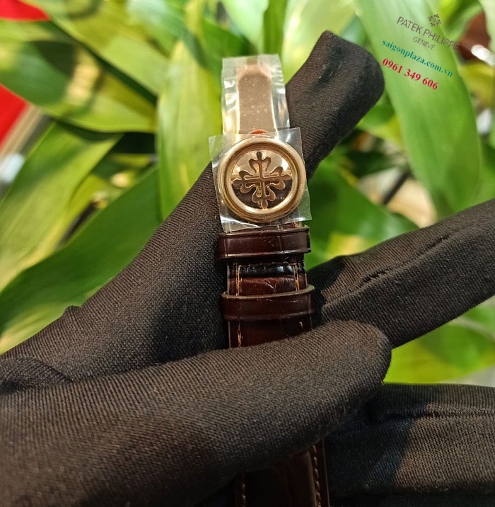 Đồng hồ Patek Philippe 5205R dây da khóa hoa thị chính hãng