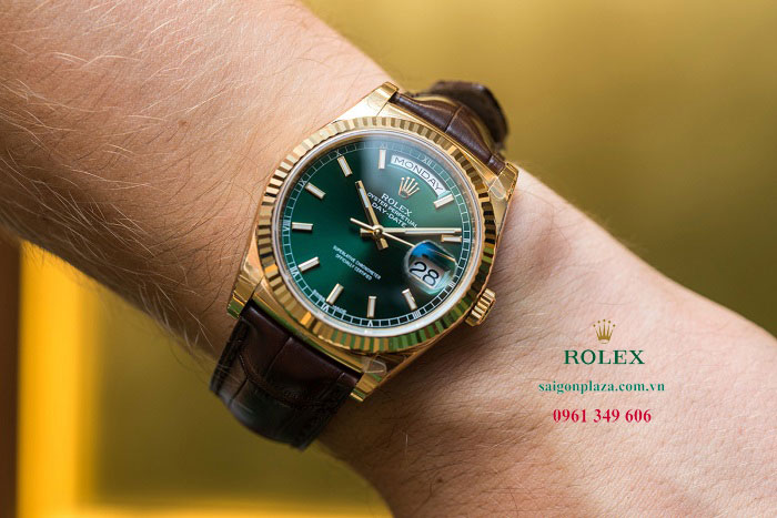 Đồng hồ cho người trẻ tuổi trung tuổi người già lớn tuổi Rolex Day-Date 118138 36mm