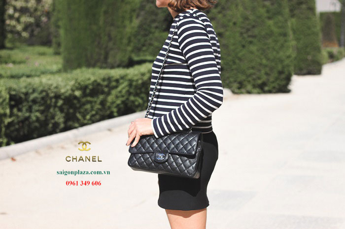 Túi Chanel cổ điển Chanel Classic 2.55màu đen dây bạc trắng