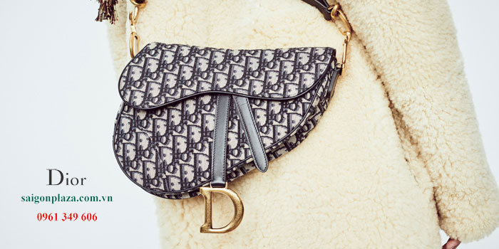 Túi hình yên ngựa thương hiệu Dior Saddle Bag