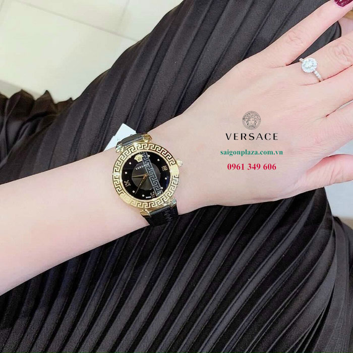Tiệm đồng hồ nữ gần nhất tại TPHCM Versace Daphnis V16050017
