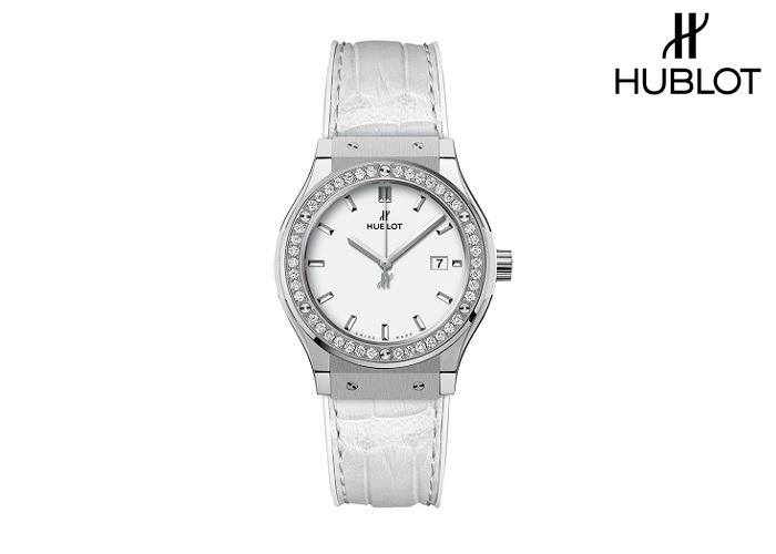 Đồng hồ nữ cao cấp Hublot Classic Fusion 581.NE.2010.LR.1204